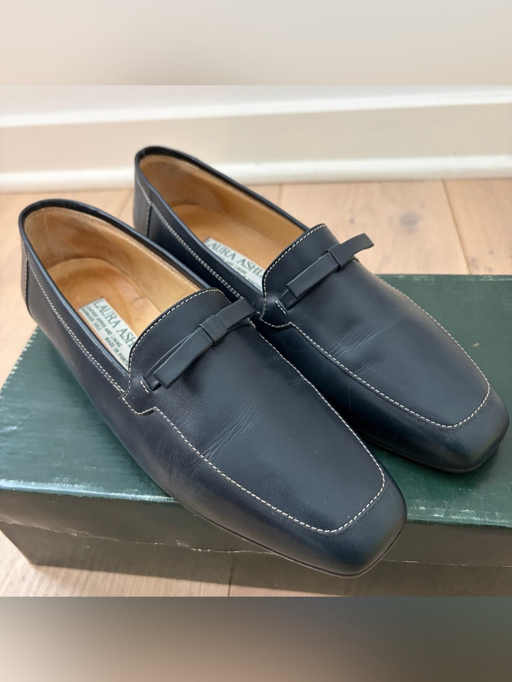 Laura Ashley Dark Navy Blue Loafers Heels Size 37 - Picture 4 of 12